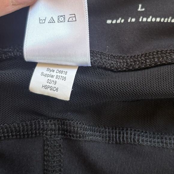 Aeropostale Sport Womens Black Retro Athletic Shorts W/ Flower Cutouts Size L - Picture 8 of 10